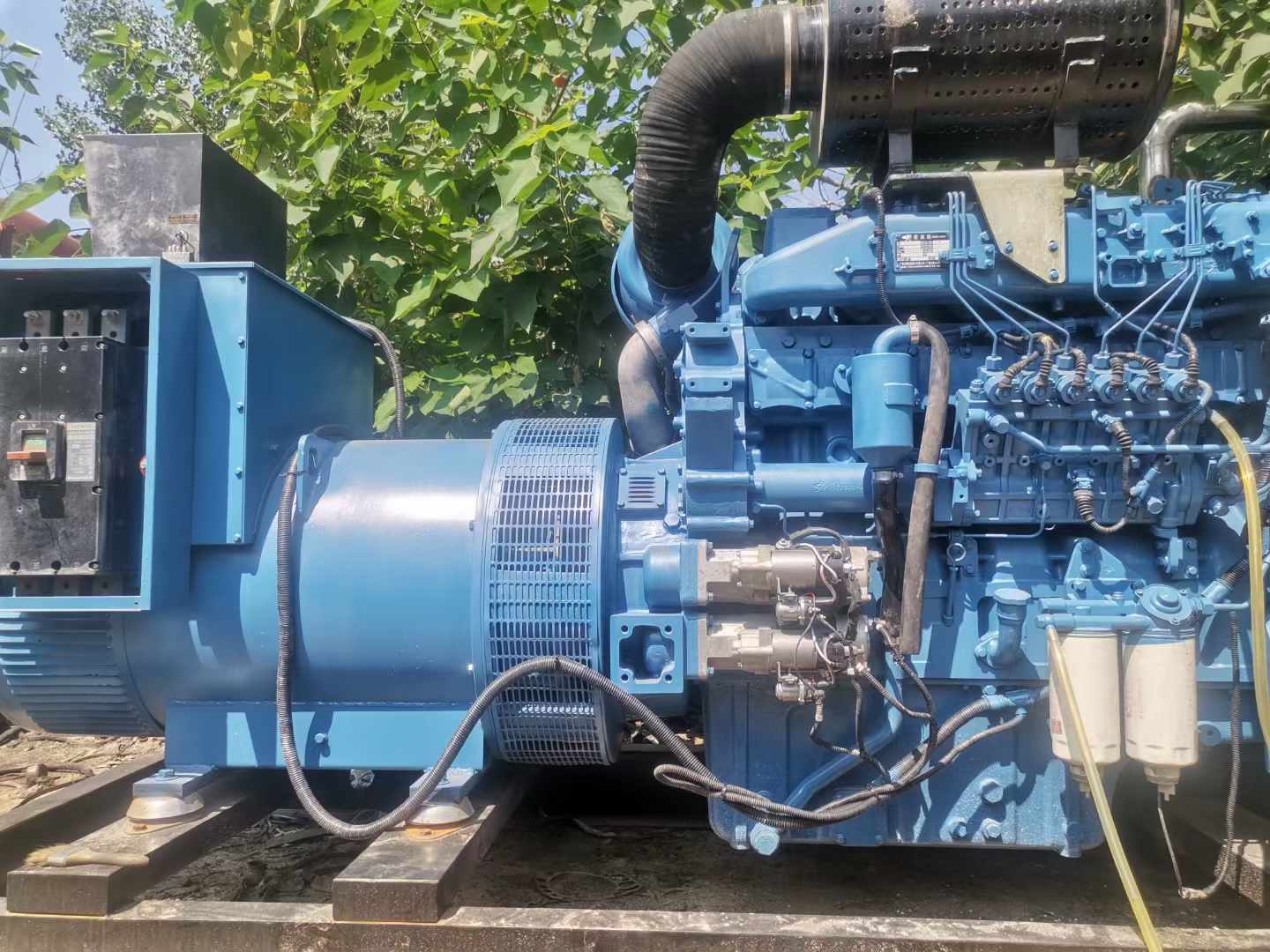 瑶海详细说明降低 800kW 柴油发电机输出电流波动的方法